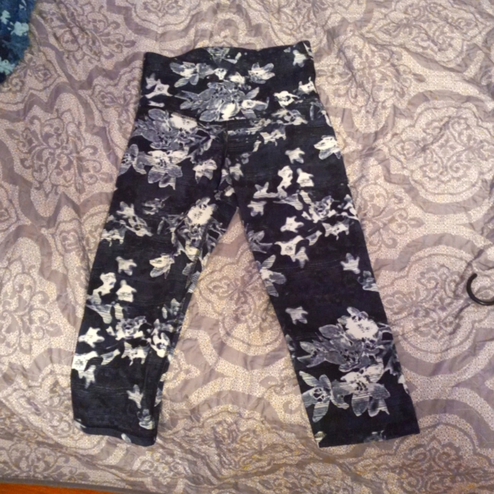 Old Navy Active Medium Leggings